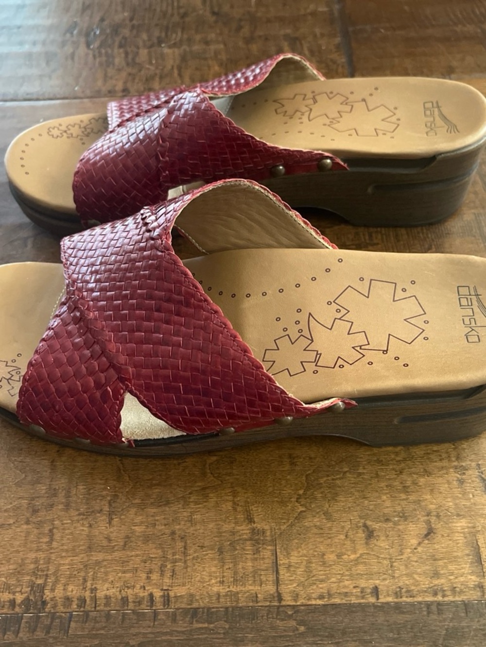 Dansko Mila burgundy red leather platform clog sandals - Picture 5 of 6